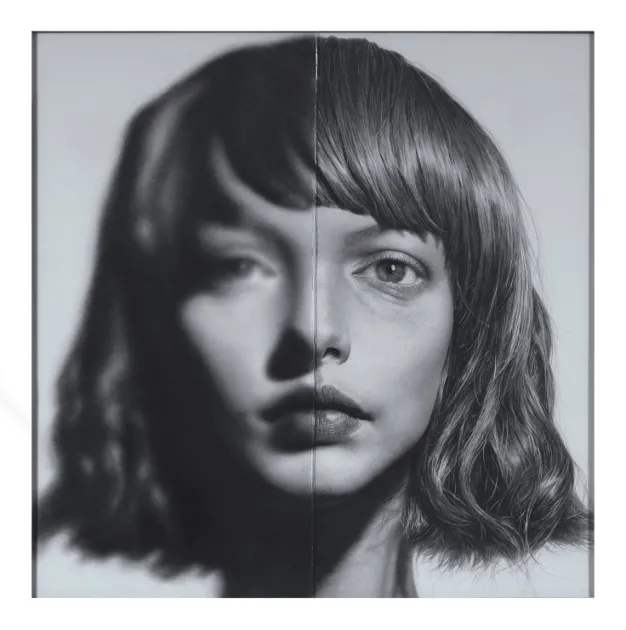             Zip 5., 2017, 48.5x48.5x4.6cm, pencil on paper, glass          